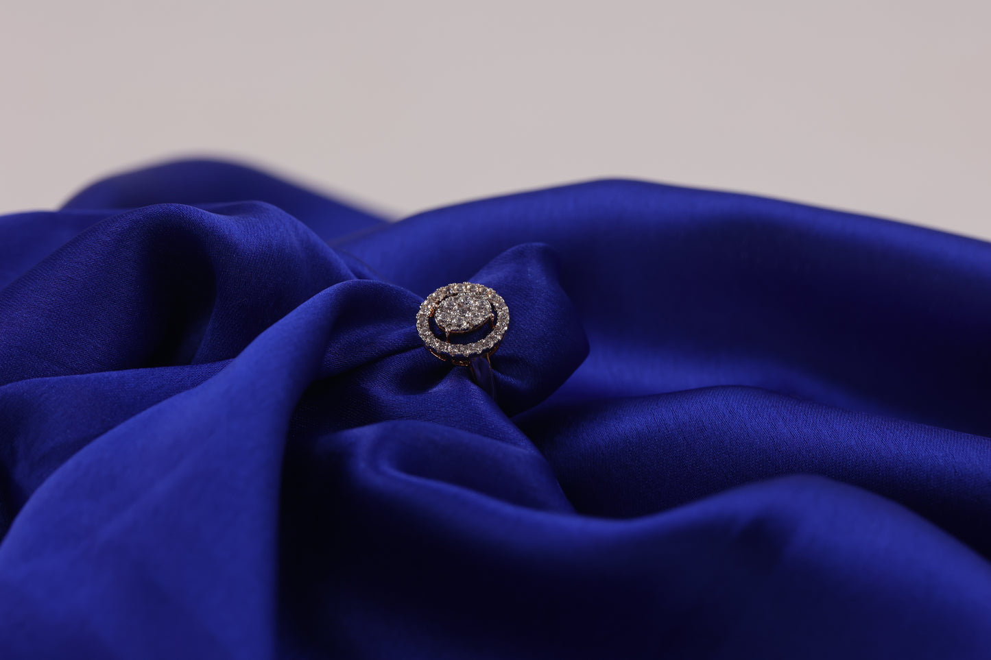Nova Circle Ring - 14K Solid Gold Diamond Ring